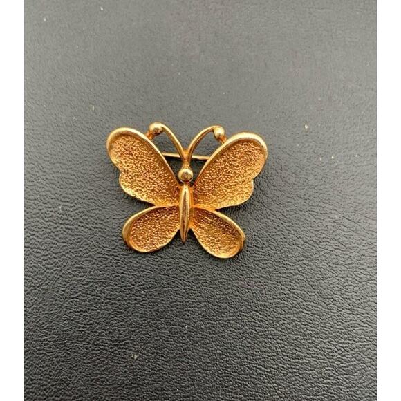 Vintage Sarah Coventry Gold Tone Small Dainty Butterfly Brooch Scatter Pin - Picture 1 of 4